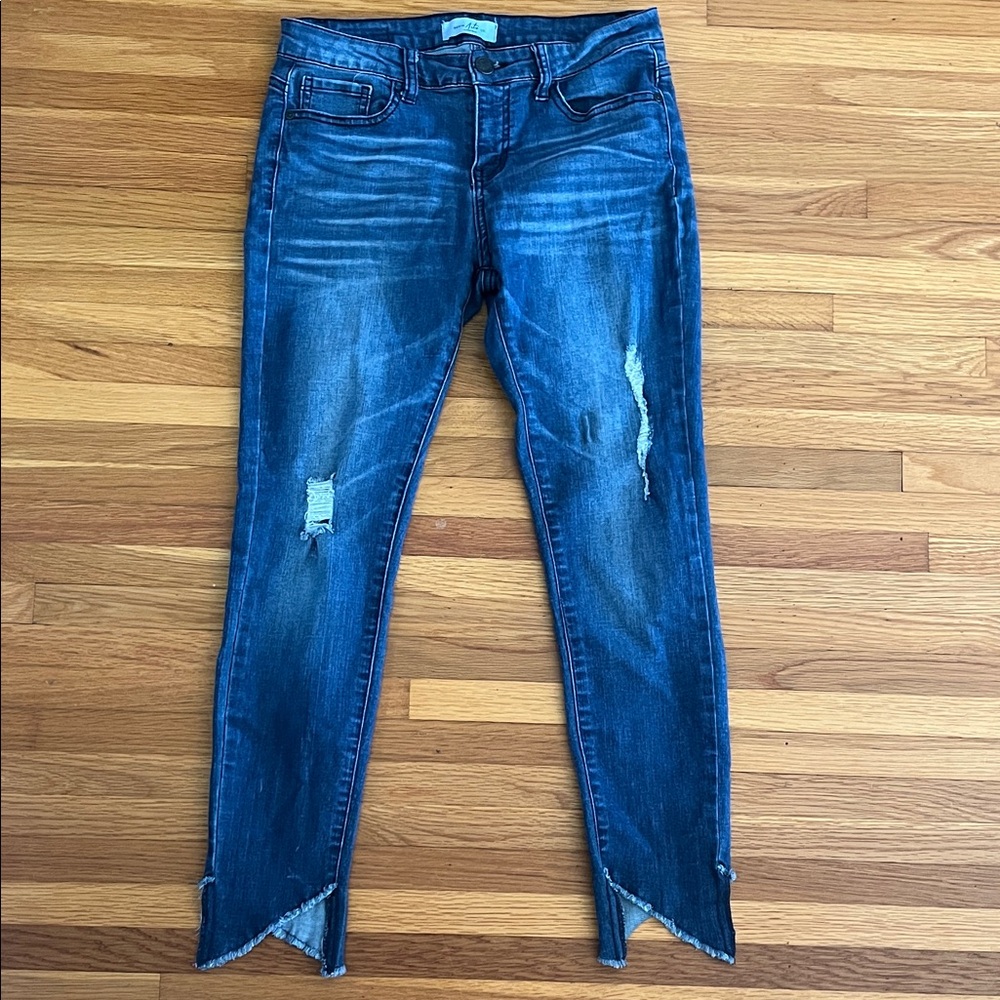 DENIM ARTS CO. By Judy blue distressed jeans Sz 9